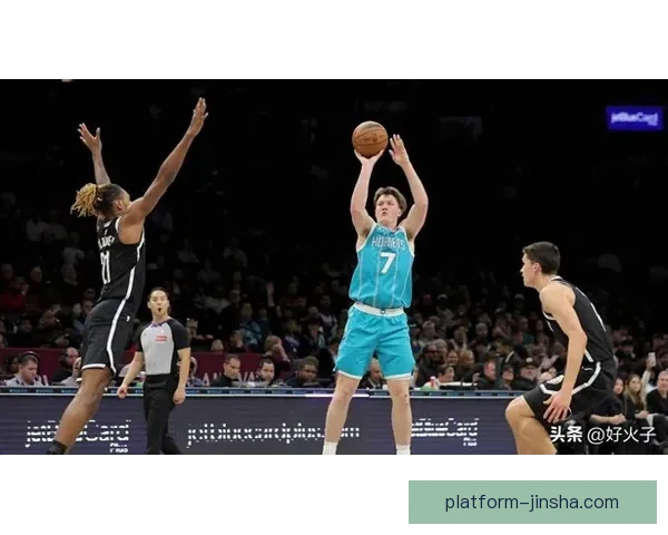 皮尔斯为弗拉格力挺新秀三人缺席ROTY04詹瓜之争成历史例证